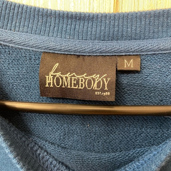 Fancy Homebody Matching Set - Blue Sweatshirt & Shorts (Size M) - Picture 3 of 11